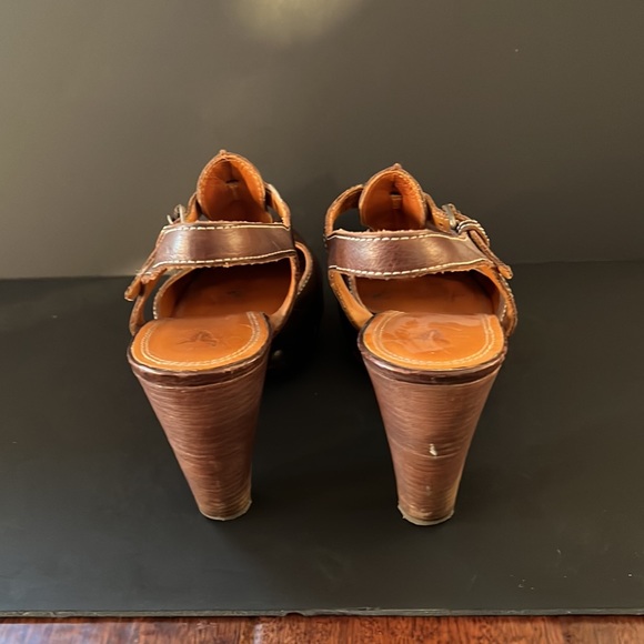 Frye Reese T strap sandals 10 - Picture 7 of 12